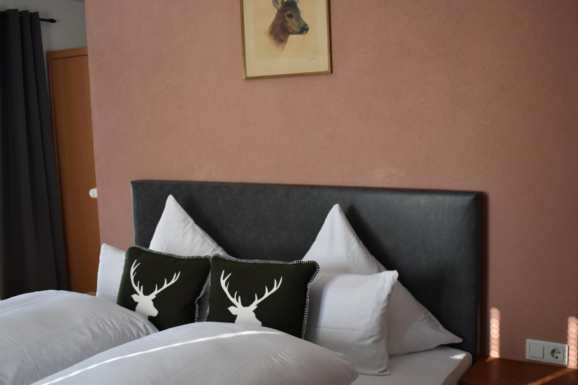 Bed and Breakfast Hirschstube Nauders Exterior foto